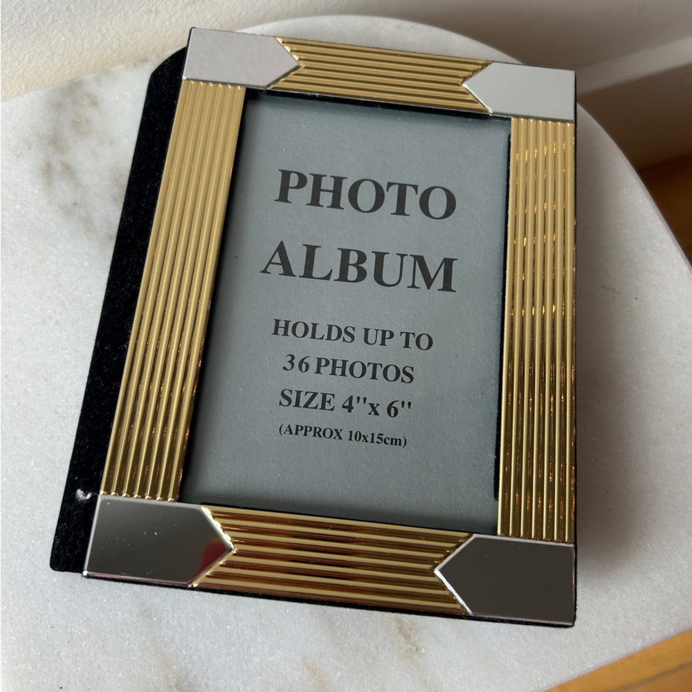 Vintage 90s photo album‎